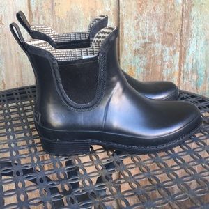 LL Bean Wellie Ankle Rain Boot